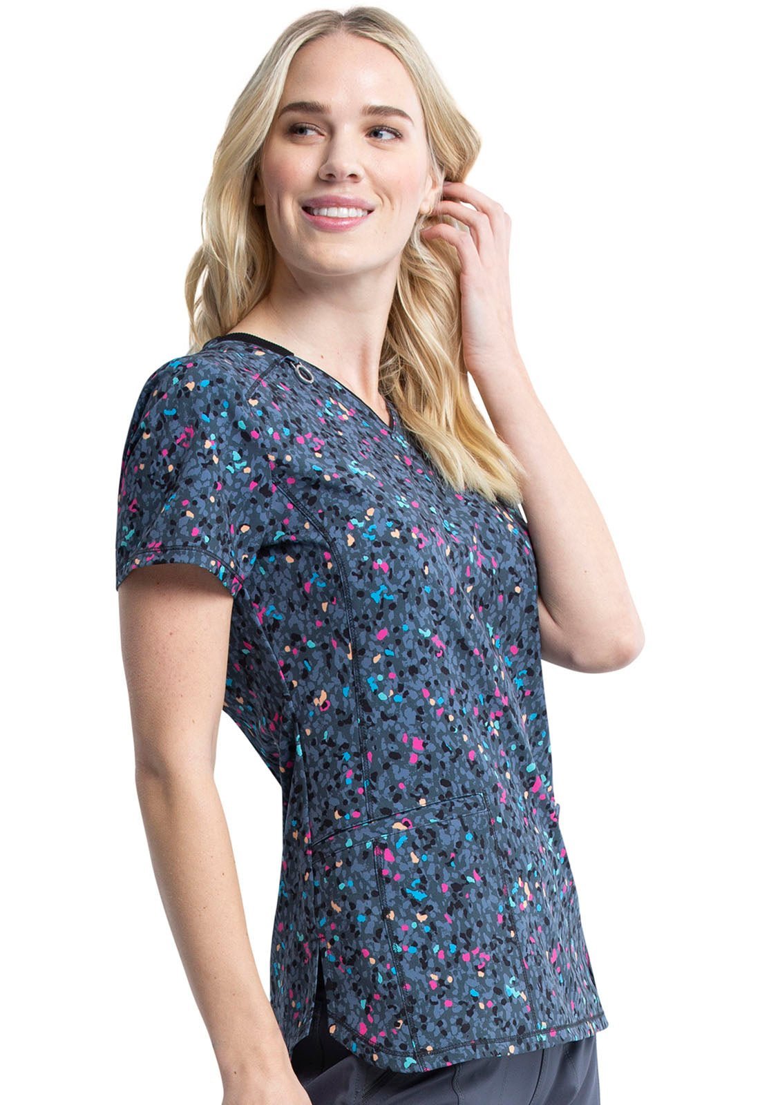 Abstract Print V Neck Scrub Top CK634 SKYS - Scrubs Select
