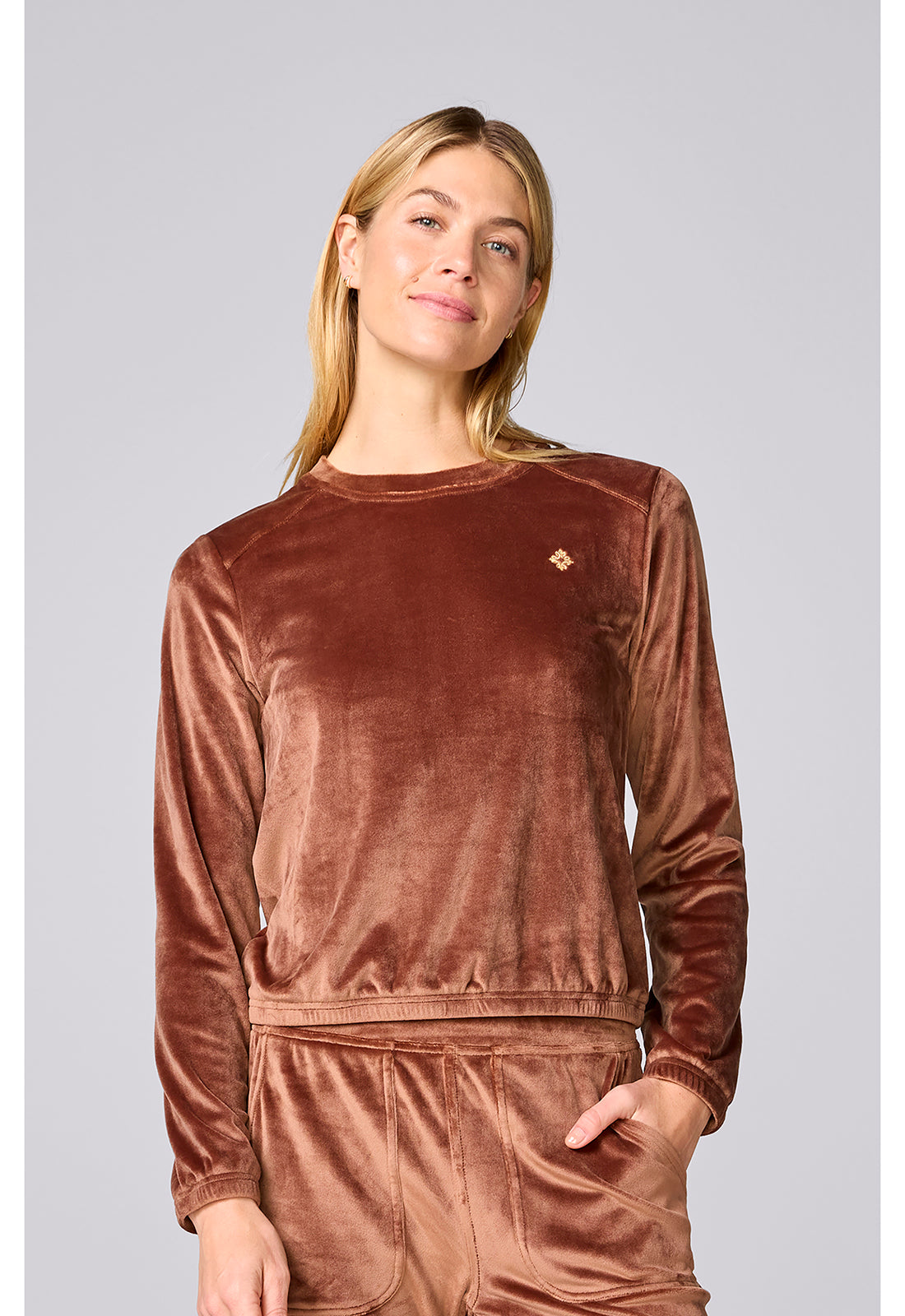 Med Couture LifeStyle Scrubs Velour Pullover MC00046