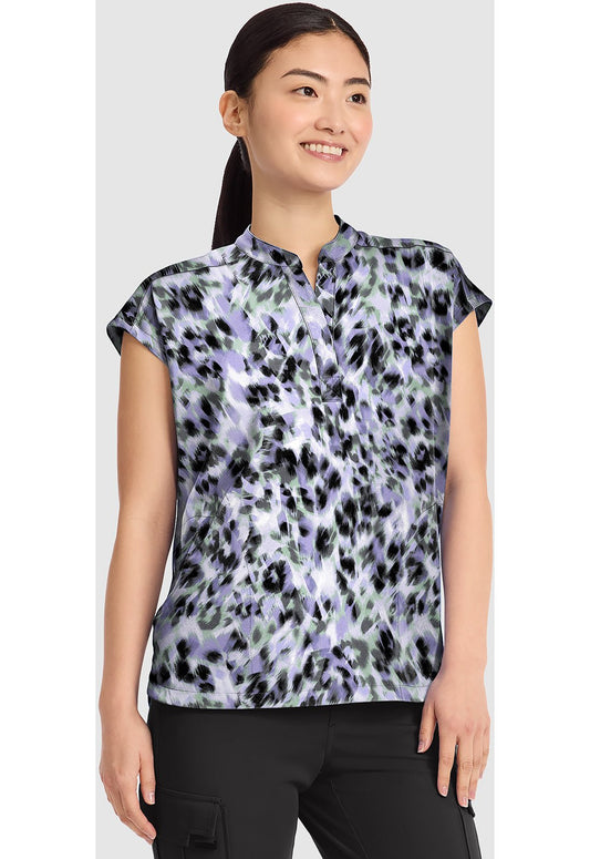 Blurred Cheetah Healing Hands Journey Print Scrub V Neck Top HH912 BRCH - Scrubs Select