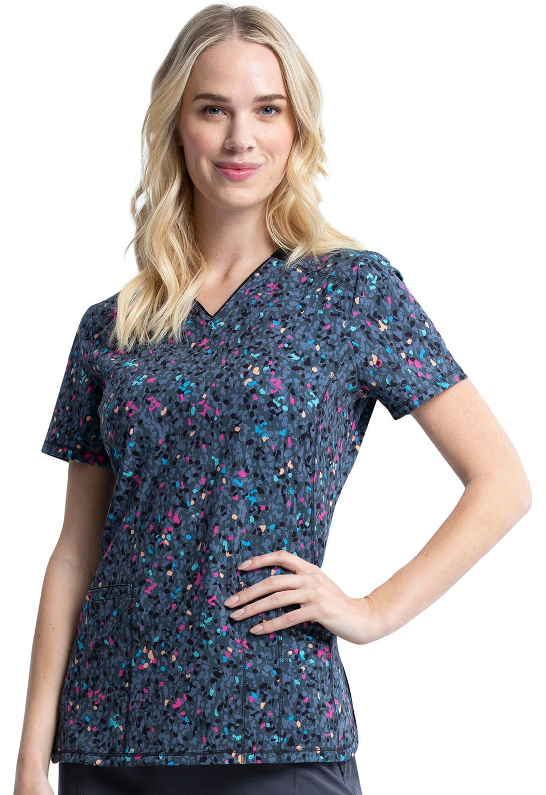 Abstract Print V Neck Scrub Top CK634 SKYS - Scrubs Select