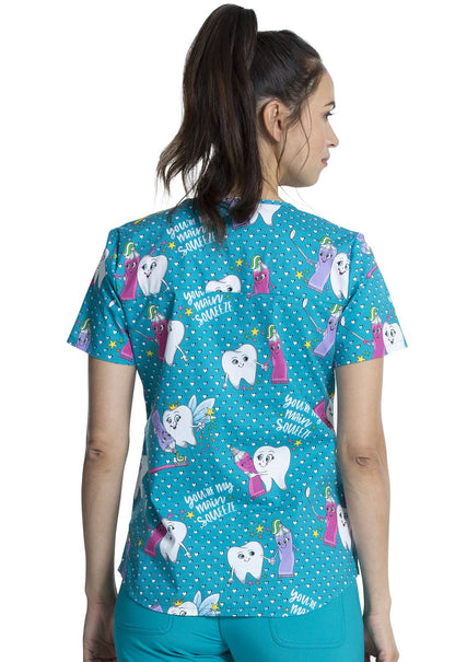 Dental Cherokee Print V Neck Scrub Top CK652 MQUZ - Scrubs Select