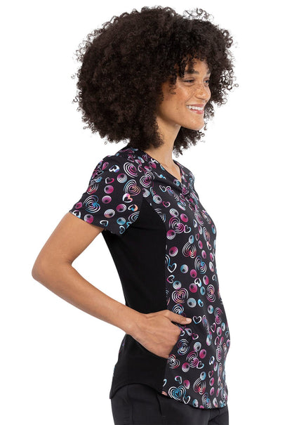 Heart Print Cherokee iFlex V Neck Knit Panel Scrub Top CK732 LVSW - Scrubs Select